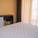 In Rif 3 Хотел Равда